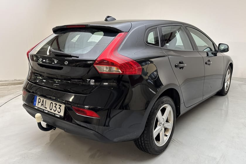 Bild 3 av Volvo V40 T2 (122hk) Business Drag Nyservad