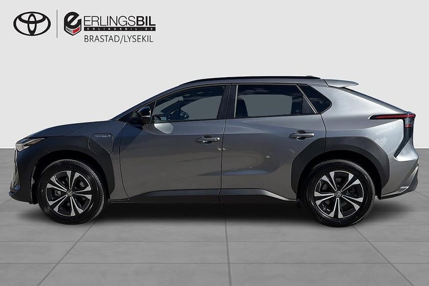 Bild 3 av Toyota bZ4X 71.4 kWh STYLE PREMIUMPAKET V-HJUL / LÅGA MIL / MOMS