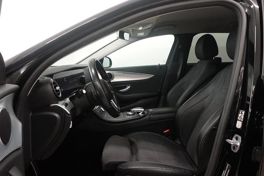 Bild 4 av Mercedes-Benz E 220 d 4MATIC All-Terrain 4M Drag Kamera Widescreen Navi