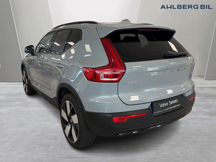 Bild 3 av Volvo EX40 Single Motor Extended Range R Core SE🔵360 Kamera, 20" tum, PixelTech, Google Maps, Apple CarPlay