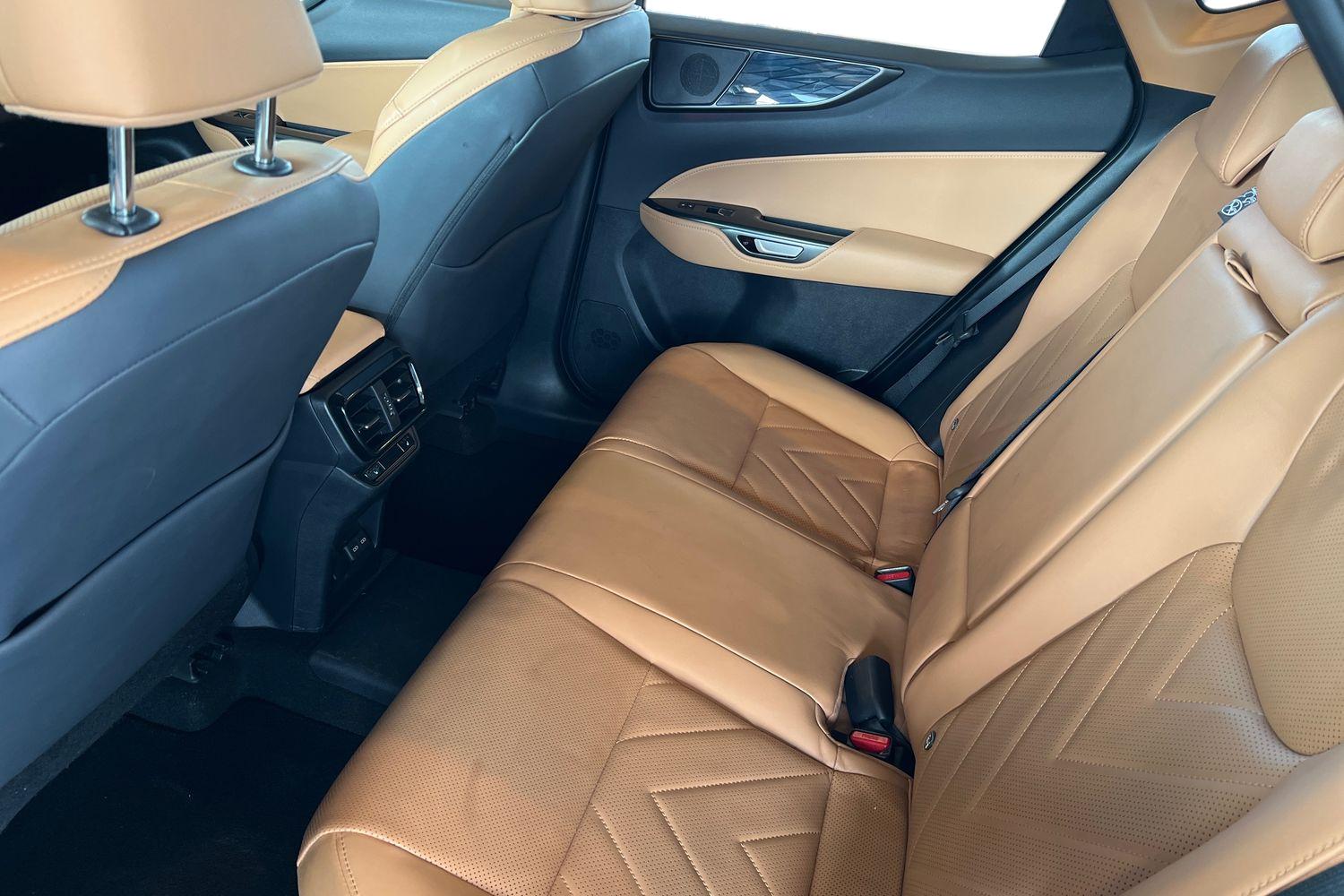 Lexus NX 450h+ E-CVT, 309hp, 2023