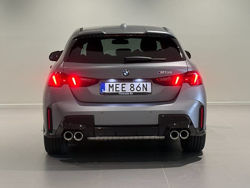 Bild 4 av BMW M135 xDrive M135i Privatleasa från 4.441 kr/mån 24 mån. Fast Ränta