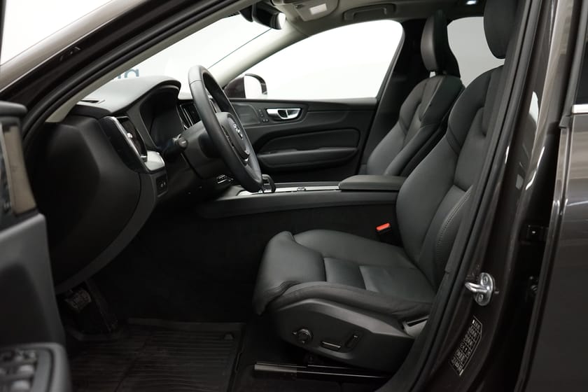 Bild 5 av Volvo XC60 Recharge T6 Plus Bright, Taklucka, HarmanKardon PremiumSound, Navigation