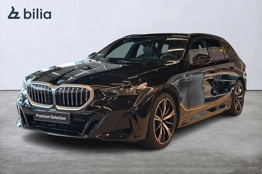 Bild 1 av BMW 530e xDrive Touring M Sport | Innovation | B&W | Drag | 20"