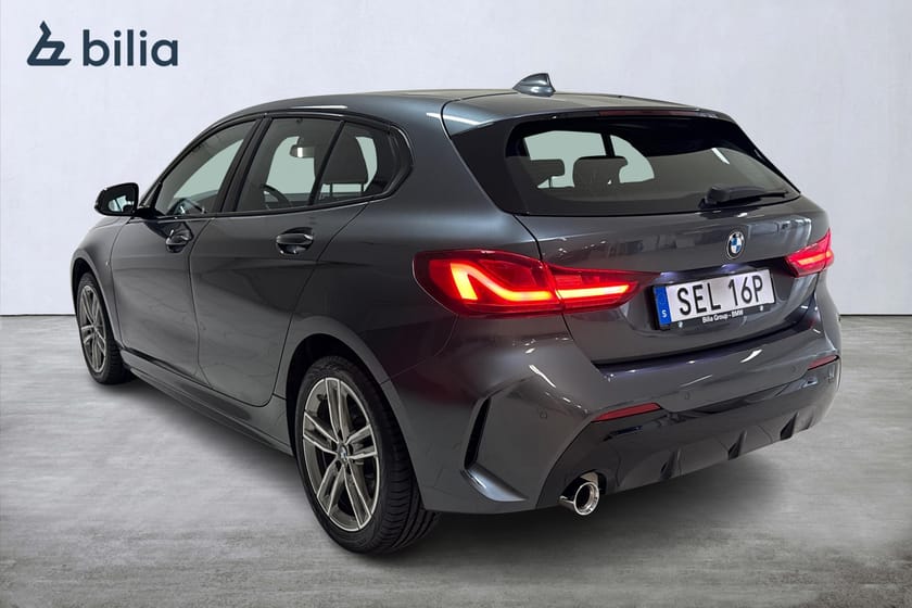 Bild 2 av BMW 118i M Sport / Rattvärme / PDC / Sportstol / LED