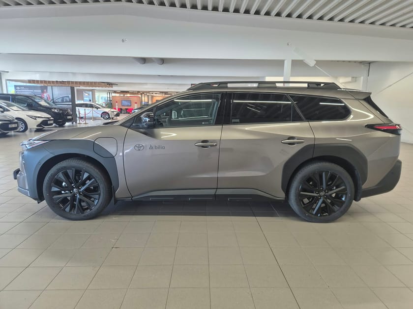 Bild 3 av Toyota bZ4X Touring