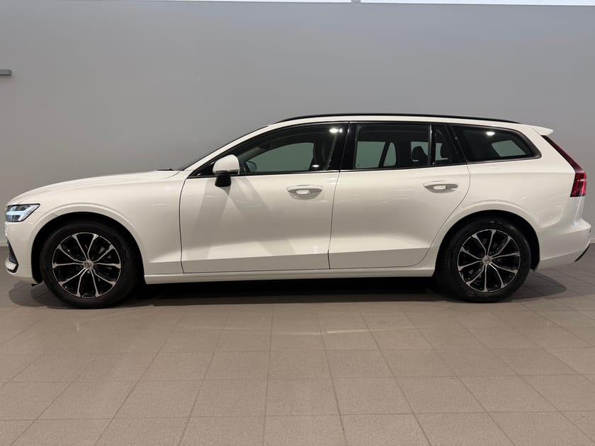 Bild 3 av Volvo V60 T4 Momentum Edition / Dragkrok / Farthållare / 10 000kr tillbehör /