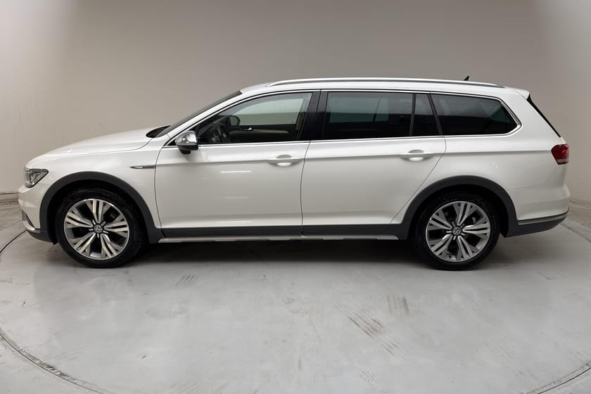 Bild 2 av Volkswagen Passat Alltrack 2.0 TDI 4MOTION (190hk) Dragkrok