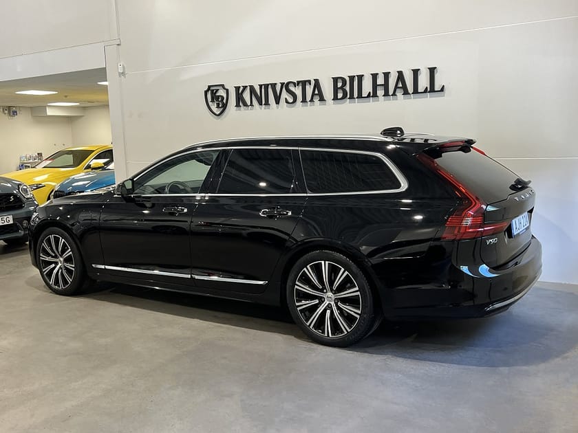 Bild 2 av Volvo V90 Recharge T6 AWD INSCRIPTION Orrefors Moms Drag  340hk