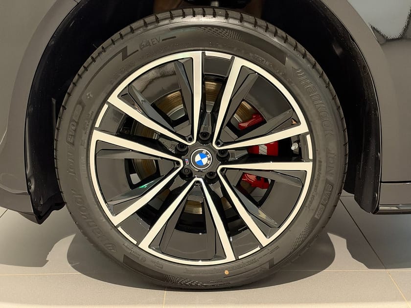 Bild 5 av BMW iX3 50 xDrive
