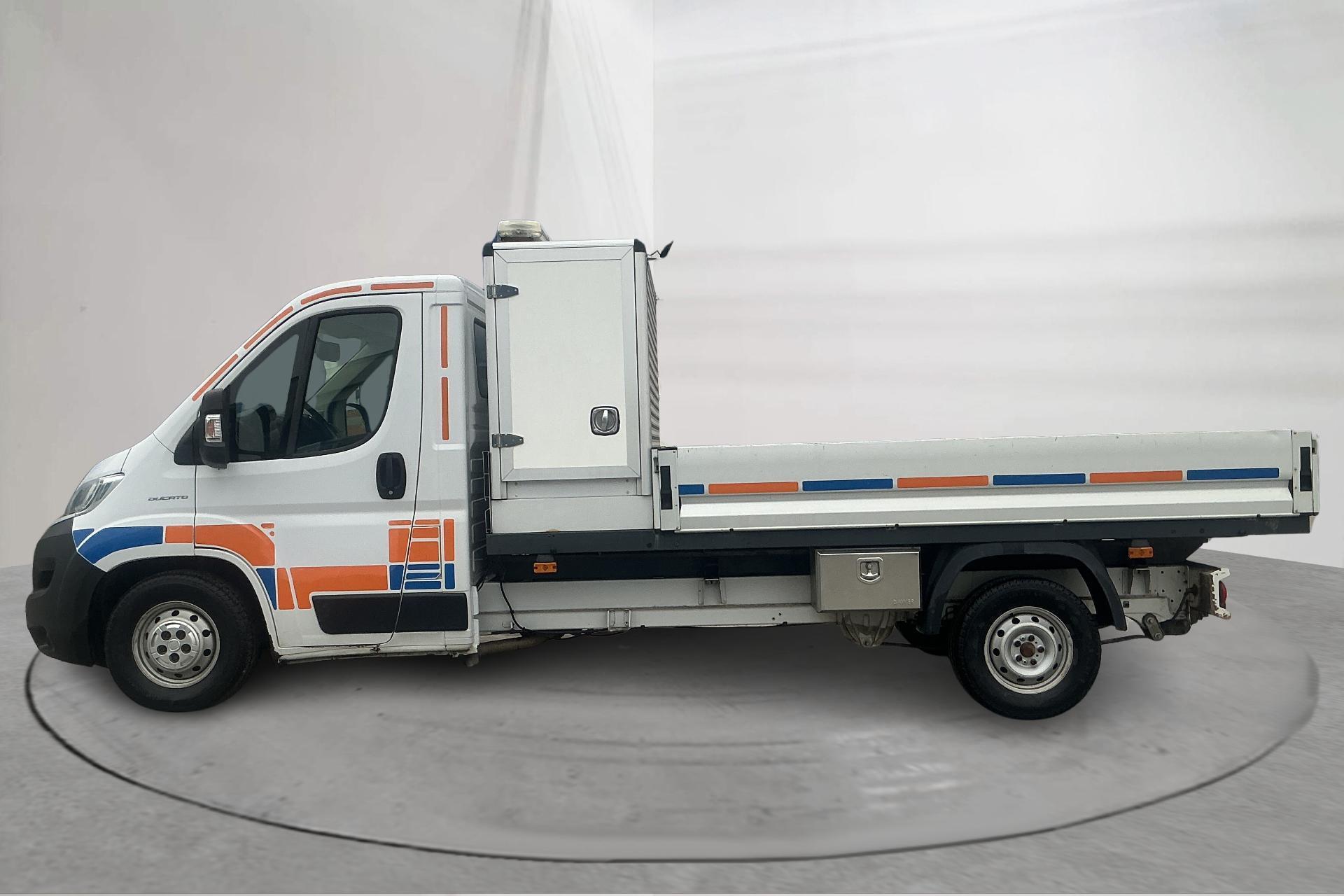 Fiat Ducato Cab 35 2.3 Multijet 2018, bild 2/10
