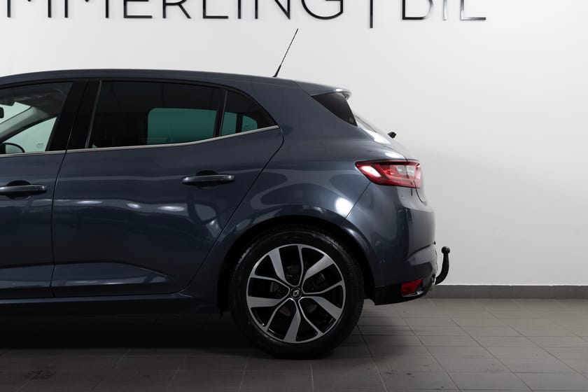 Bild 5 av Renault Mégane 1.3 TCe EDC 140hk BOSE/HUD/DRAG/NAVI/KEYLESS