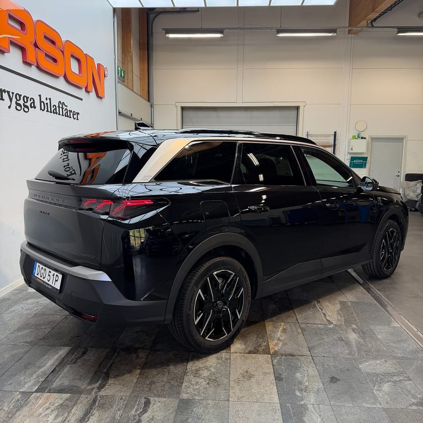 Bild 4 av Peugeot 5008 Hybrid 145