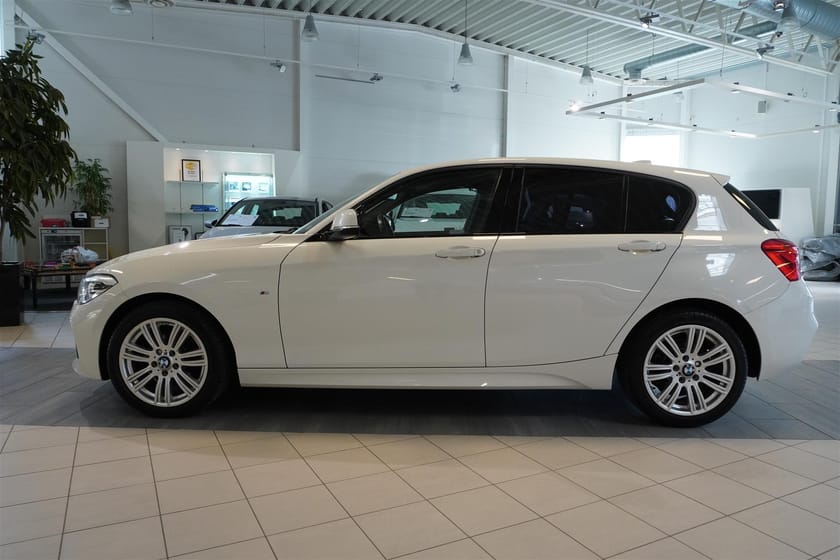 Bild 3 av BMW 118d xDrive 5d M-Sport LED PDC