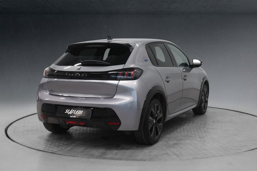 Bilde 5 av Peugeot e-208 GT | ADAPTIVE CRUISE/RYGGEKAMERA/LED