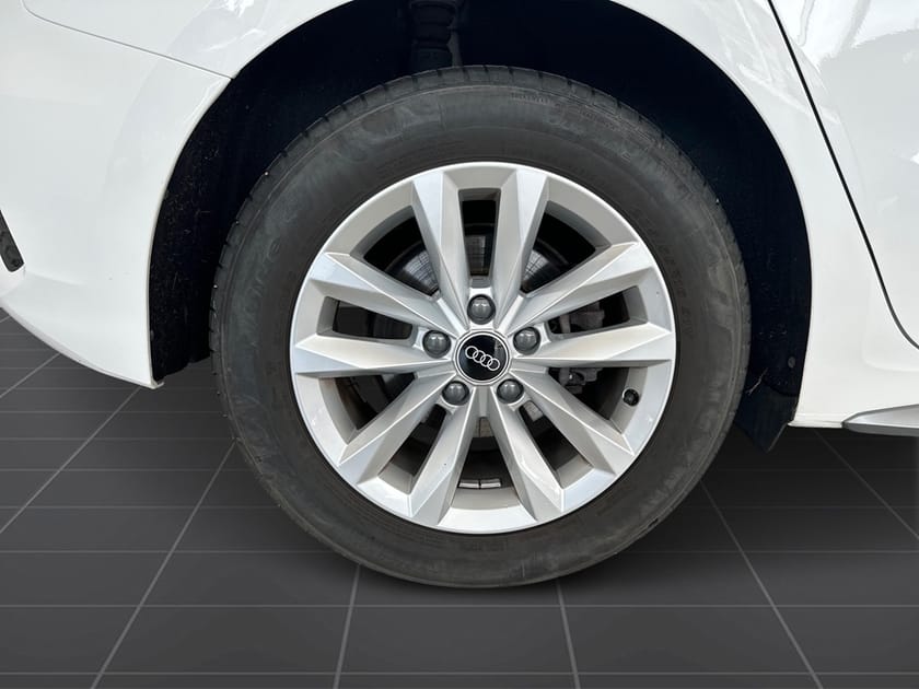 Bild 5 av Audi A3 Sportback 35 TFSI PROLINE 150HK automat låga mil