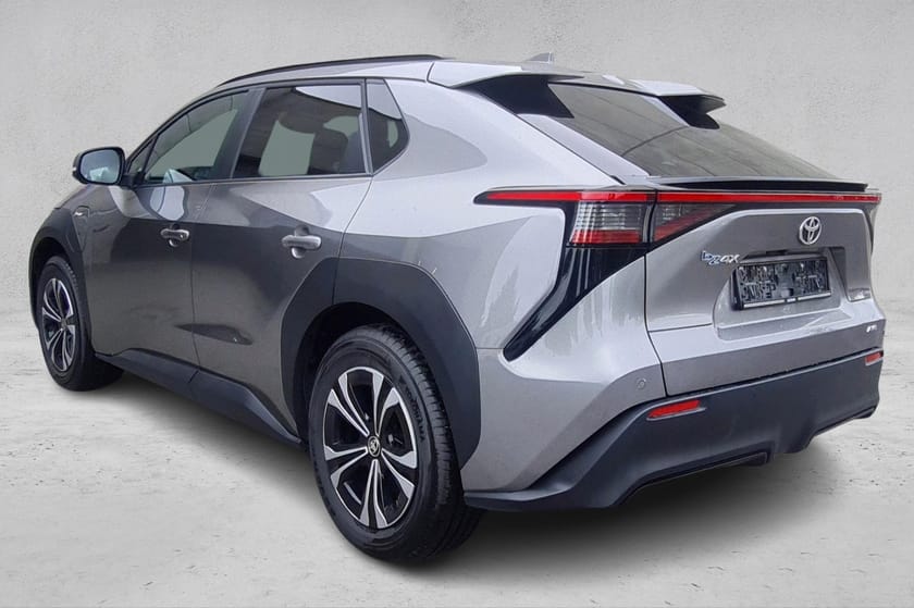 Bilde 3 av Toyota bZ4X AWD Active Tech - LED Matrix - Ryggekamera - Ad.cruise