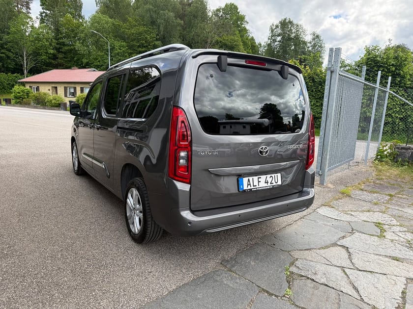 Bild 4 av Toyota ProAce City Verso 1.2T 130HK 7-SITSIG / AUTOMAT