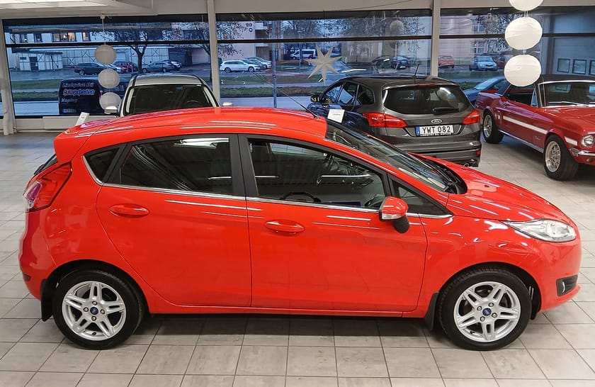 Bild 5 av Ford Fiesta Titanium 1,0 80hk Kamremsbytt/LågSkatt/S&Vhjul