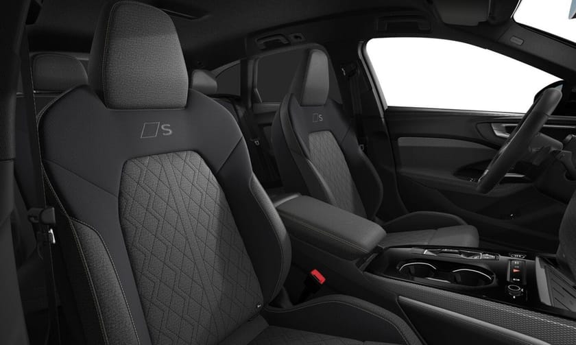 Bild 3 av Audi A5 Avant e-hybrid quattro 220 KW S-TRONIC S-LINE SVART-OPTI