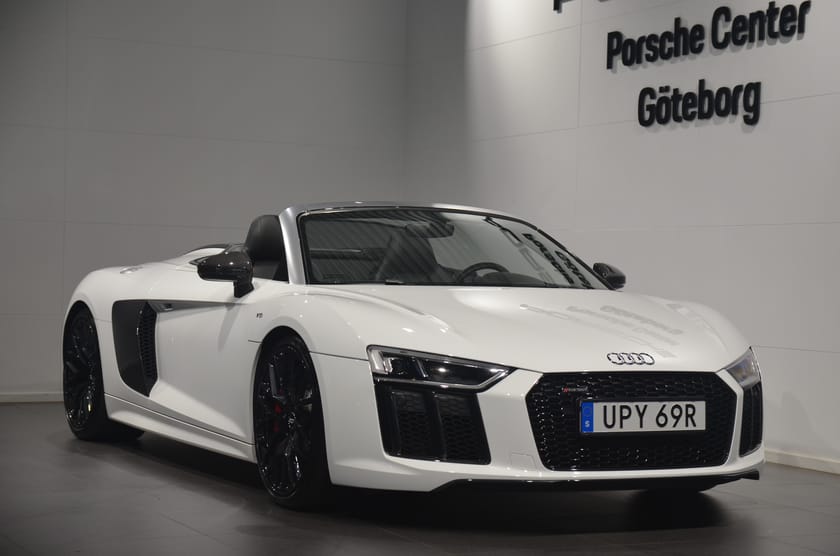 Bild 2 av Audi R8 Spyder 5.2 V10 FSI Quattro S-Tronic / Låga mil / Carbon / B&O