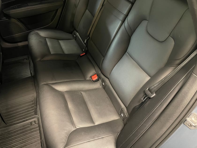 Bild 5 av Volvo V90 D4 AWD Momentum Edition