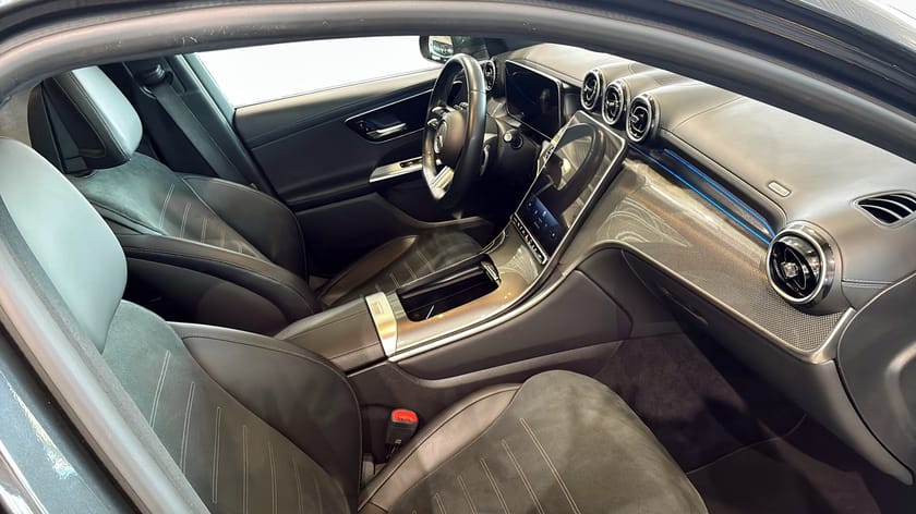 Bild 3 av Mercedes-Benz GLC 300 e 4MATIC SUV | Dragkrok | AMG-line | Panorama
