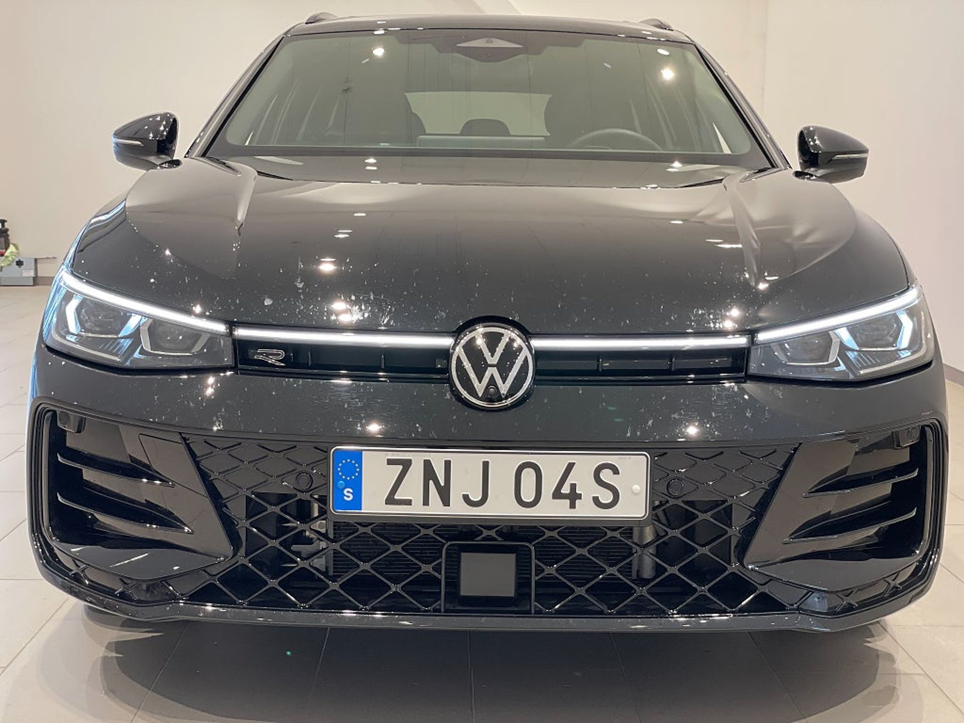 Volkswagen Passat Variant eHybrid 2025, bild 2/10