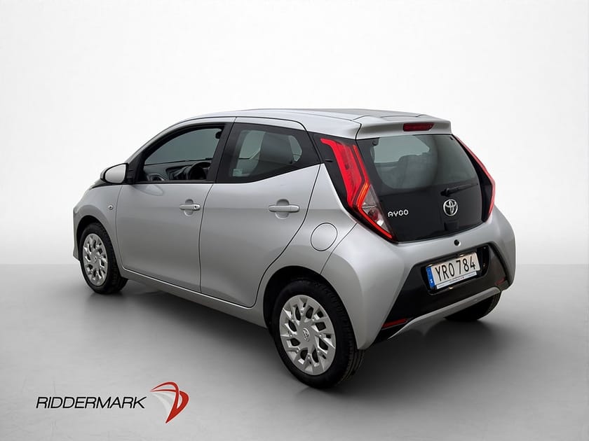 Bild 5 av Toyota Aygo 1.0 VVT-i 72hk 1 Brukare Backkamera Lane Assist