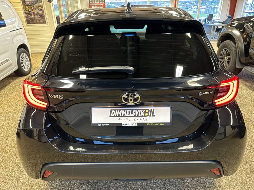 Bilde 5 av Toyota Yaris Hybrid 115