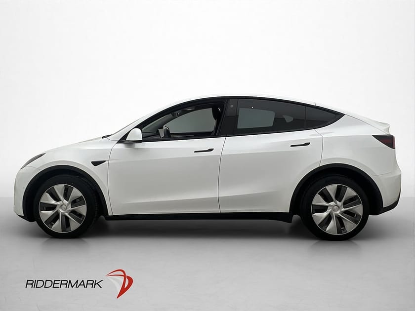 Bild 5 av Tesla Model Y Long Range AWD Svensksåld MOMS Drag