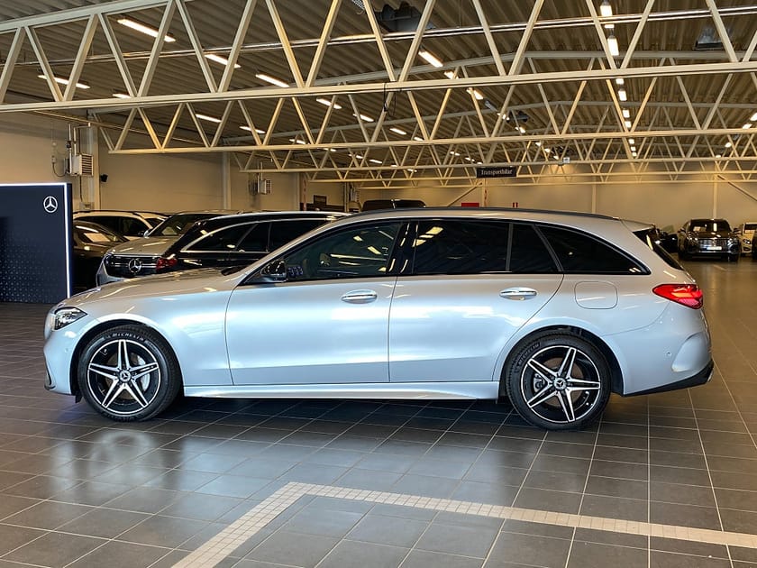 Bild 4 av Mercedes-Benz C 300 T e 300e, AMG-Line, PREMIUM, Night package