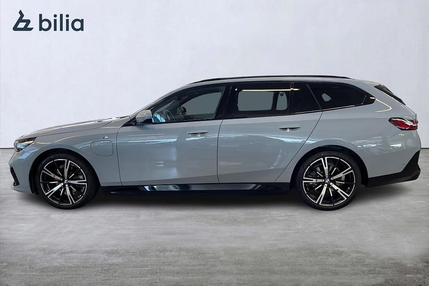 Bild 3 av BMW 530e xDrive Touring M Sport Värmare H/K Adaptiv farth. Drag