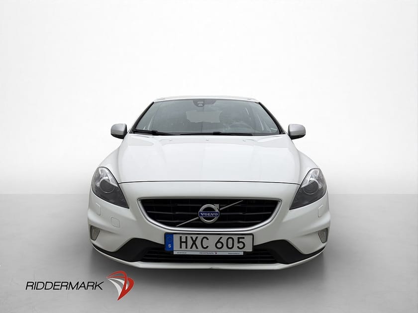 Bild 2 av Volvo V40 D4 R-Design VOC Värmare Kamrem-Bytt Navi Sensorer