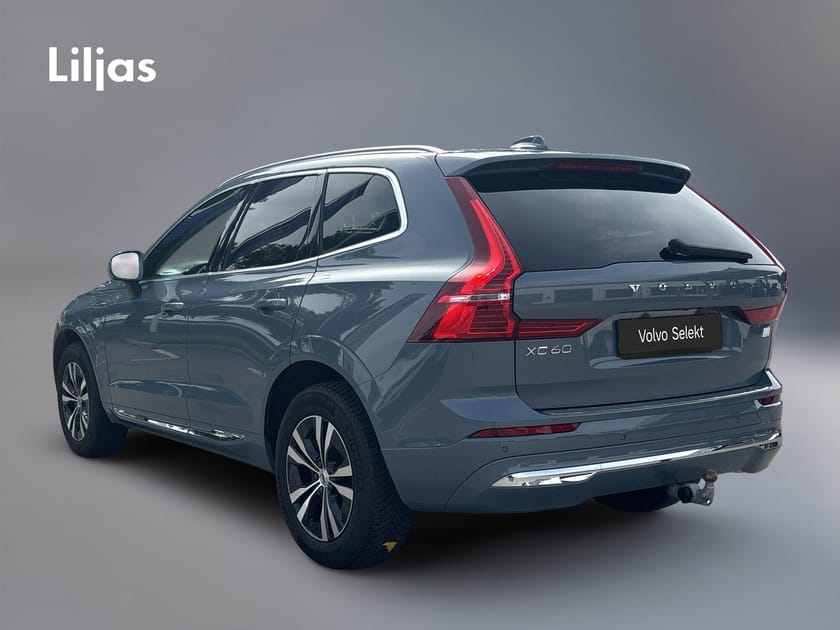 Bild 3 av Volvo XC60 Recharge T6 Core Edition//Drag//panorama//