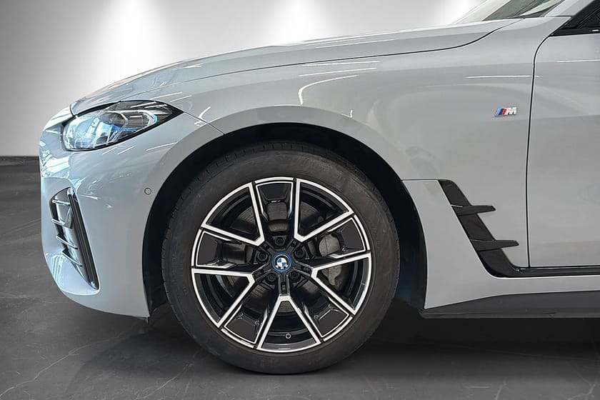Bild 2 av BMW i4 eDrive40 Gran Coupé 340hk M Sport Drag Laser Adapt Moms