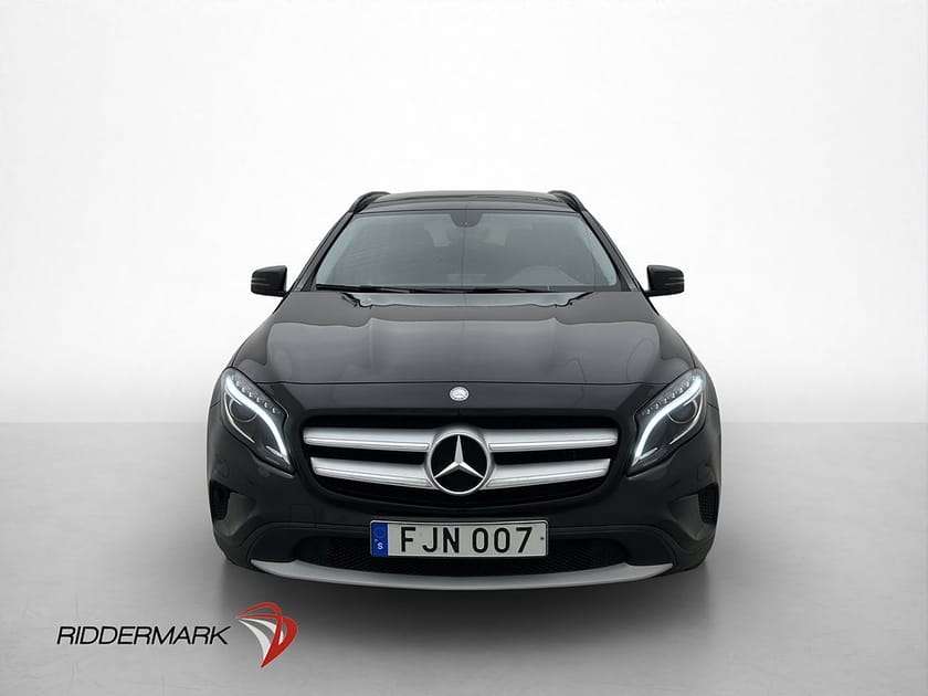 Bild 2 av Mercedes-Benz GLA 220 CDI 4MATIC 4M Panorama Värmare Kamera Skinn Drag