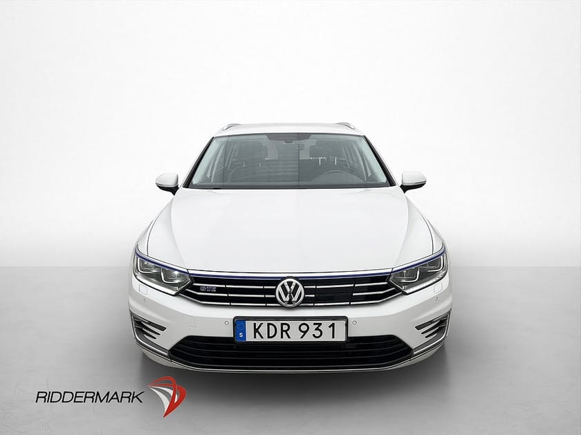 Bild 2 av Volkswagen Passat Variant GTE 218hk P-Sensorer Keyless CarPlay