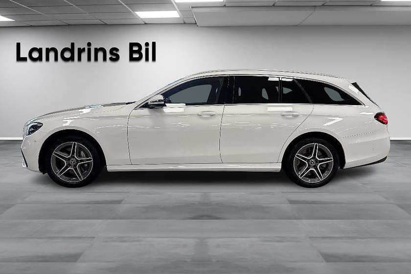 Bild 4 av Mercedes-Benz E 300 T de 4MATIC AMG Drag Backkamera Navi Värmare