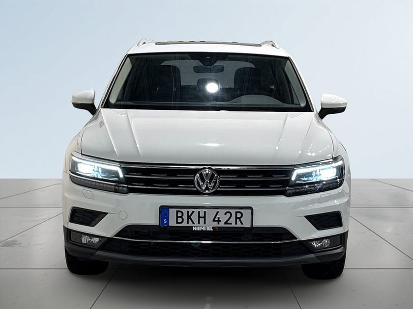 Bild 2 av Volkswagen Tiguan 2.0 TDI DPF SCR 4Motion GT Drag Pano Dvärm Kamera SoV