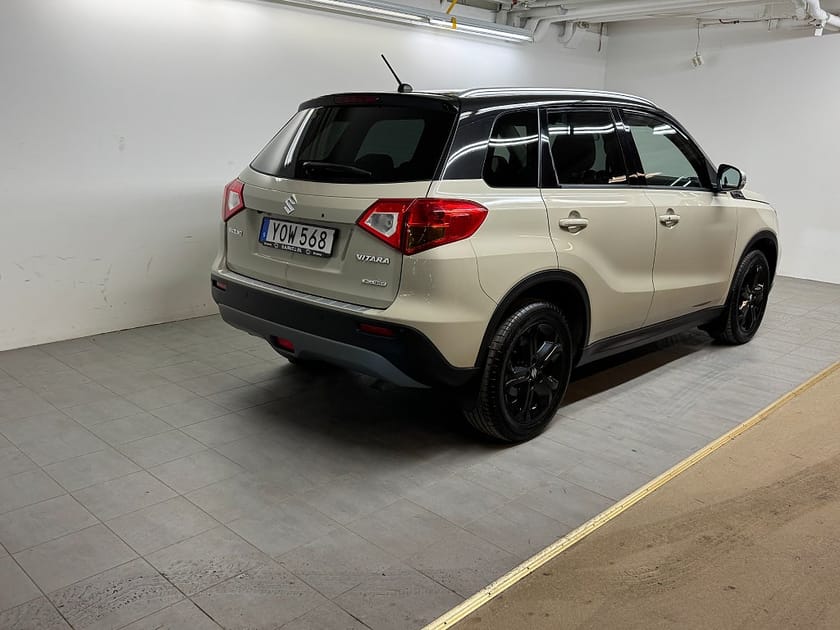 Bild 4 av Suzuki Vitara 1.4  140hk Automat, AllGrip, Dragkrok motorvärmare
