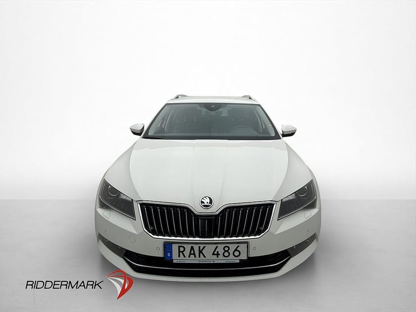 Bild 2 av Škoda Superb Kombi Skoda 2.0 TDI Businessline 190hk Värmare Drag