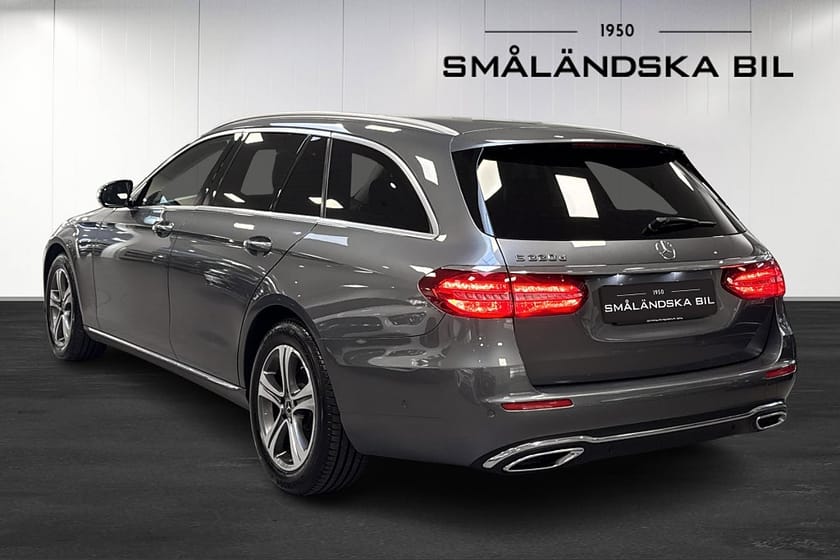 Bild 3 av Mercedes-Benz E 220 T d 9G-Tronic Avantgarde Drag 194hk