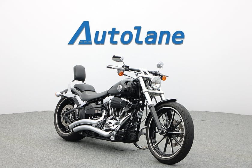 Bild 1 av Harley-Davidson Breakout *Vance&Hines, Screamin´Eagle