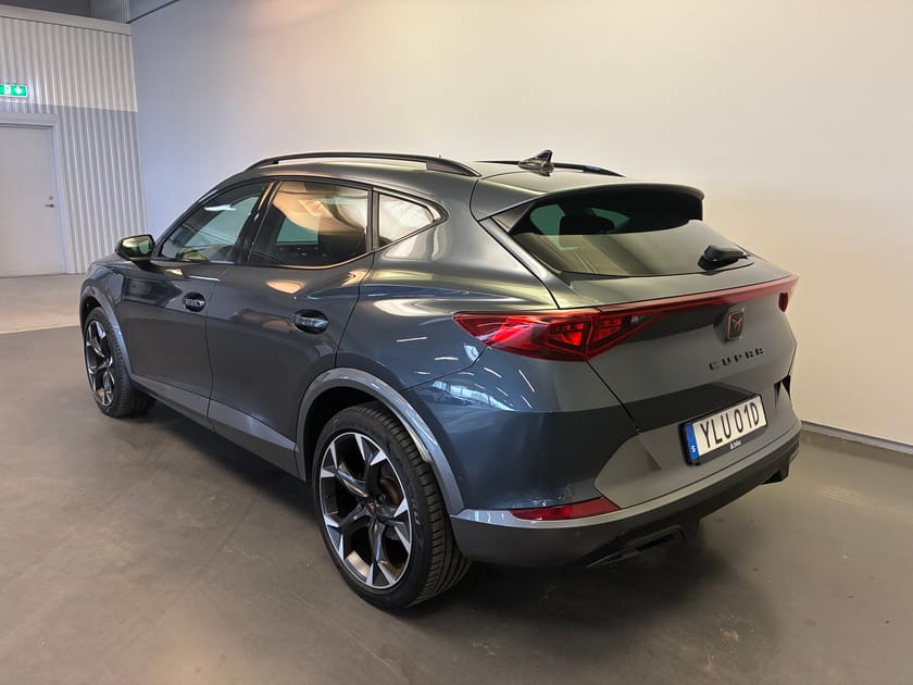 Bild 3 av CUPRA Formentor e-Hybrid / Keyless / Backkamera / Rattvärme / Parkeringssensorer /