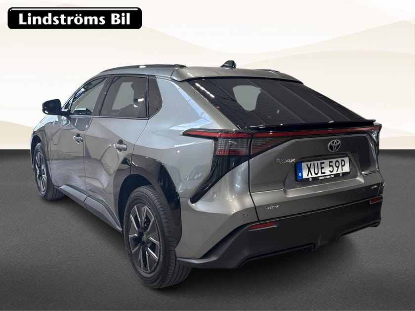 Bild 4 av Toyota bZ4X AWD ACTIVE TECH 252 kW V-hjul
