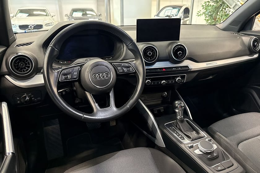 Bild 2 av Audi Q2 30 TDI 116hk S Tronic Cockpit Adaptiv B&O Nyservad