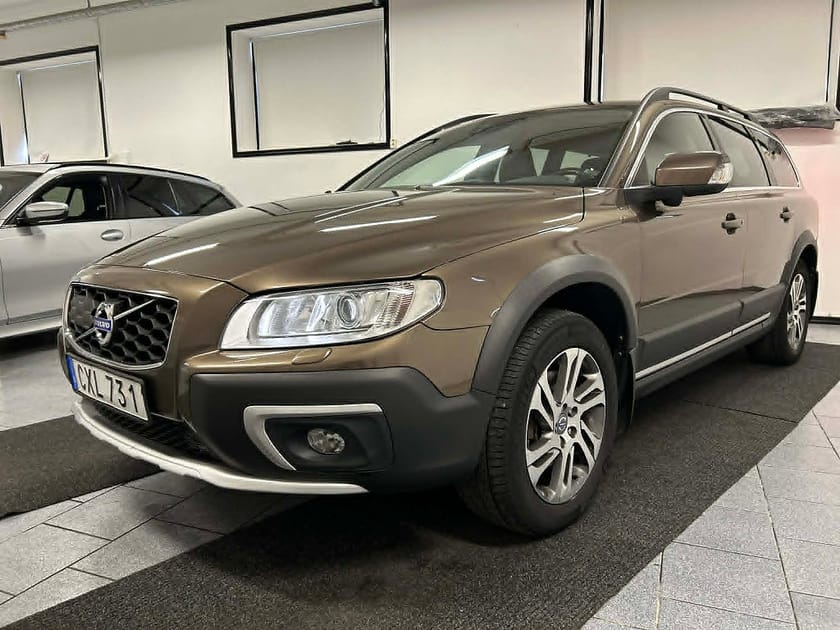 Bild 1 av Volvo XC70 D4 AWD 181 hk Summum Euro 5 Drag S/V Fullservad Manuell