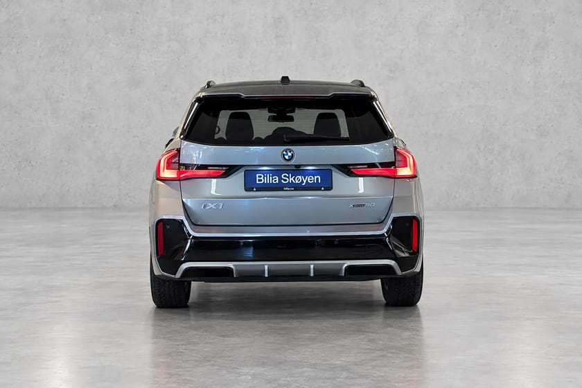 Bilde 3 av BMW iX1 xDrive30