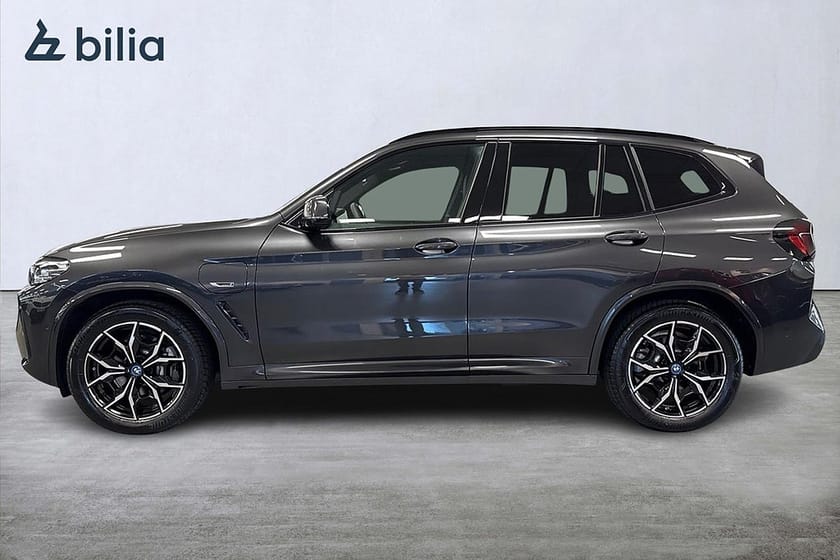 Bild 3 av BMW X3 xDrive30e xDrive 30e M-sport | Backkamera | HiFi | Sportstol